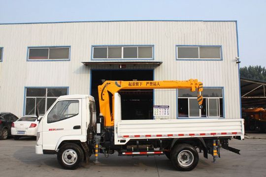 點(diǎn)擊查看詳細(xì)信息<br>標(biāo)題：3噸國(guó)四隨車吊 閱讀次數(shù)：3689