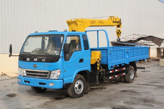 點(diǎn)擊查看詳細(xì)信息<br>標(biāo)題：東風(fēng)隨車(chē)吊 閱讀次數(shù)：3304