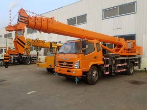 點(diǎn)擊查看詳細(xì)信息<br>標(biāo)題：16噸唐駿汽車吊 閱讀次數(shù)：2412