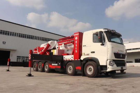 點擊查看詳細信息<br>標題：92噸折臂吊 閱讀次數(shù)：3893